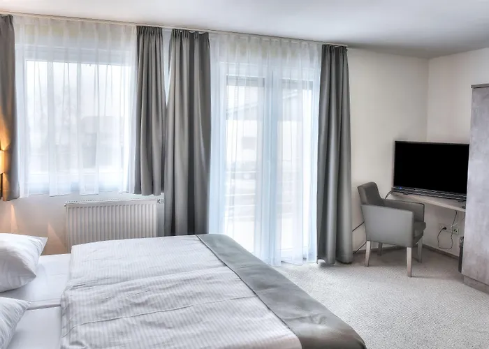 Отель Fast Lane Barweiler