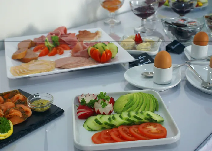 Отель Fast Lane 3*