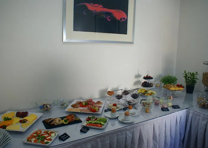 Fast Lane Отель 3*