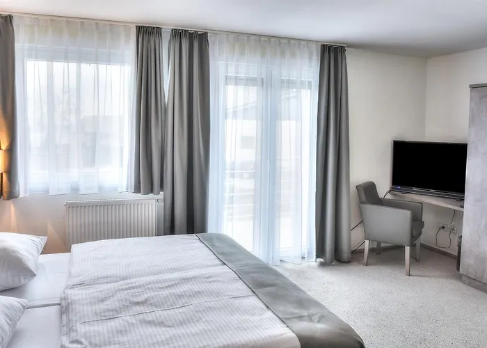 Fast Lane Отель 3*