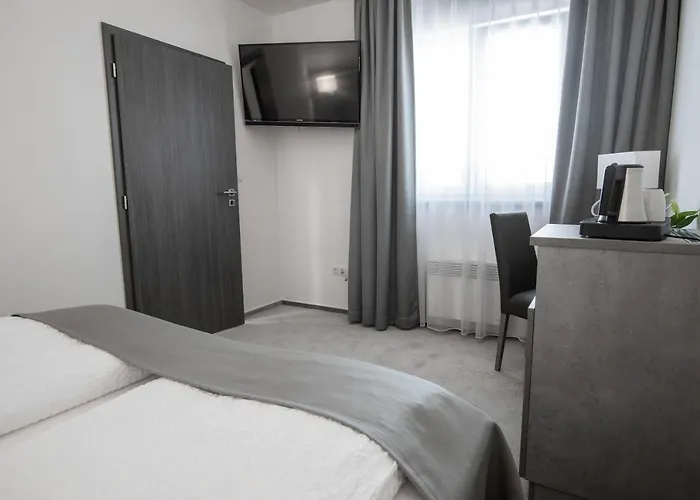 Fast Lane Отель